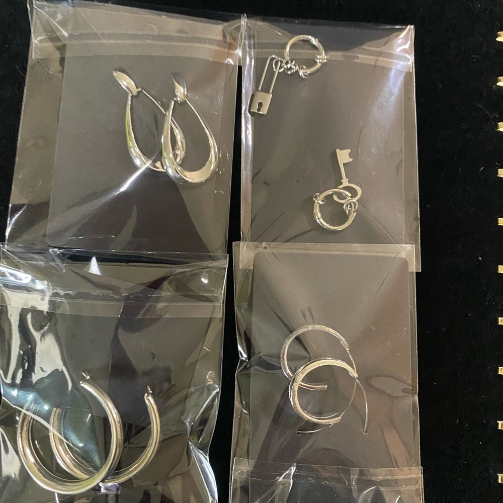 Chic Silver Hoop and Key Earrings Set